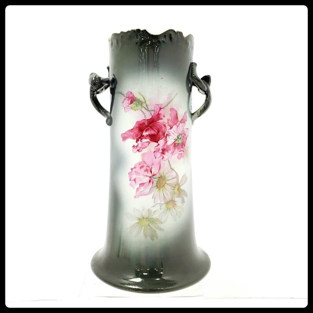 Very Rare Antique IOGA Warwick Vase